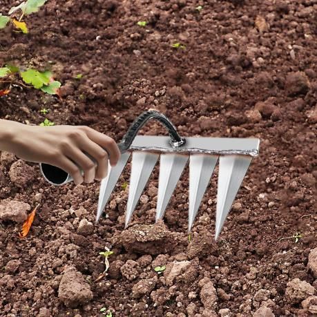 Garden Weeding Tool with 5 Durable Steel Claws